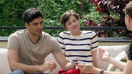 Problemi con la legge per Leander - Clip puntata 02.04.2025
