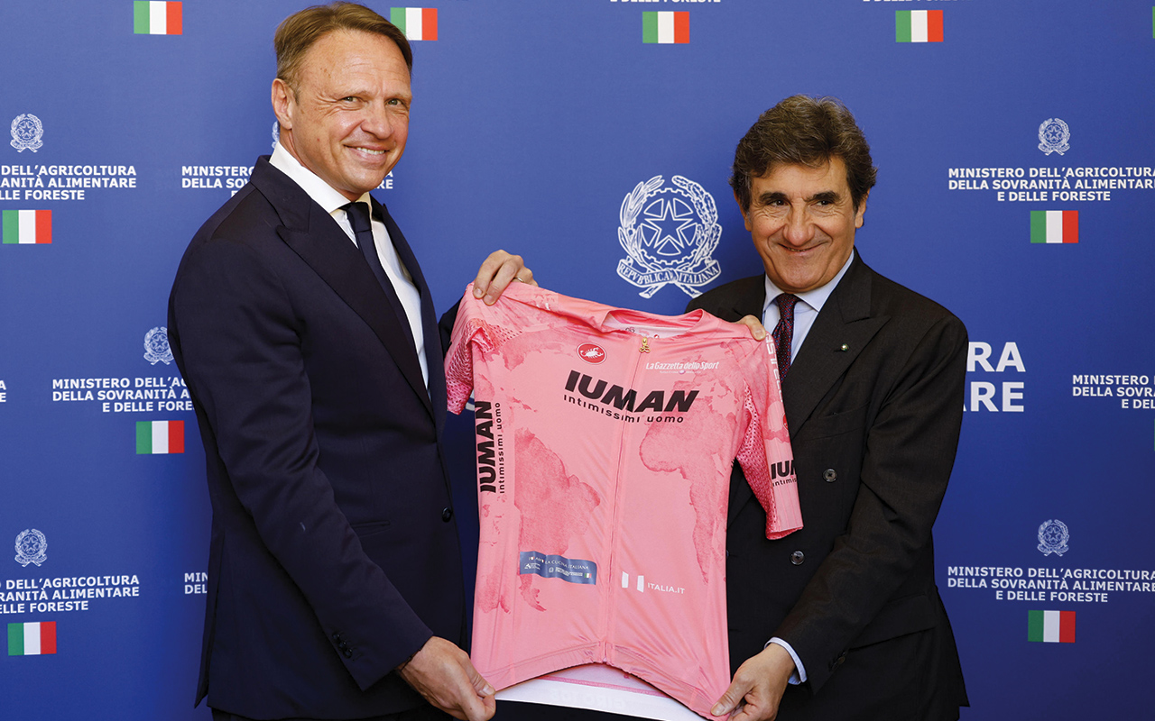 Video Urbano Cairo: «Il Giro per l'Italia è un grande momento di unità»