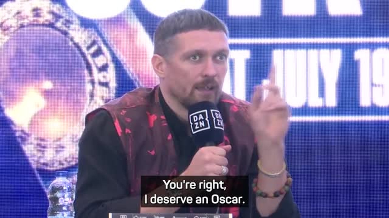 Usyk slammed for 'Oscar-worthy' conman antics by Dubois' trainer