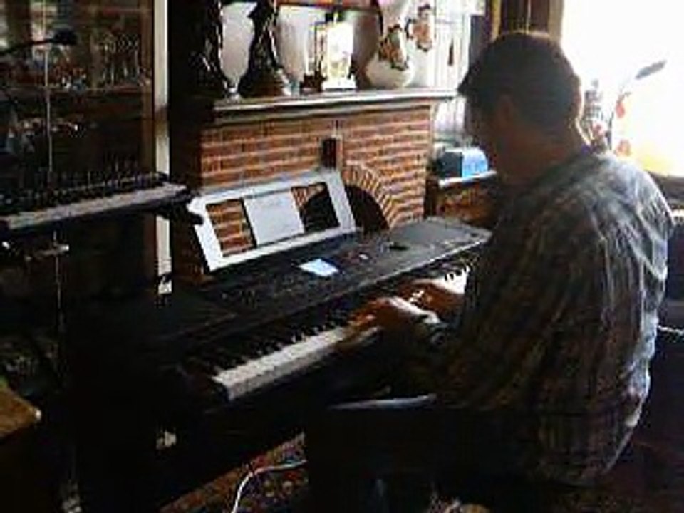 Yamaha DGX-660