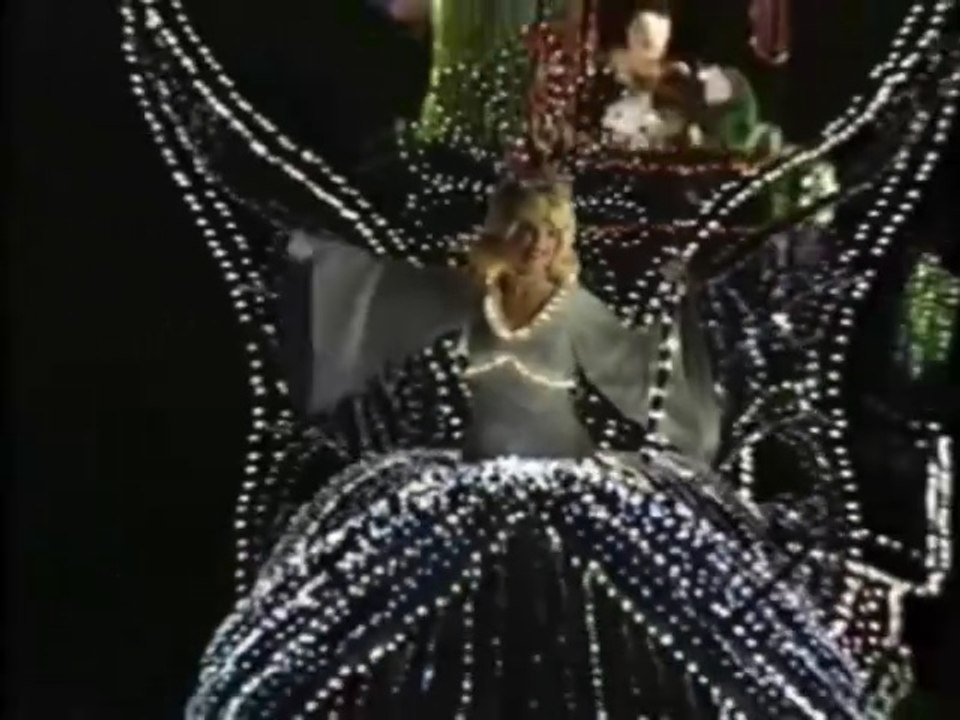 The Blue Fairy At The Main Street Electrical Parade (With Music From “Wish Upon a Star”)