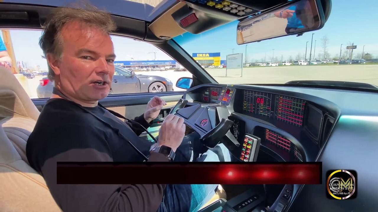 Agi KITT _ Selfie in Knight Rider Replica 7