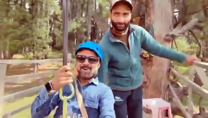 Video: un turista que se tiraba desde una tirolesa grabó un ataque terrorista que dejó 26 muertos