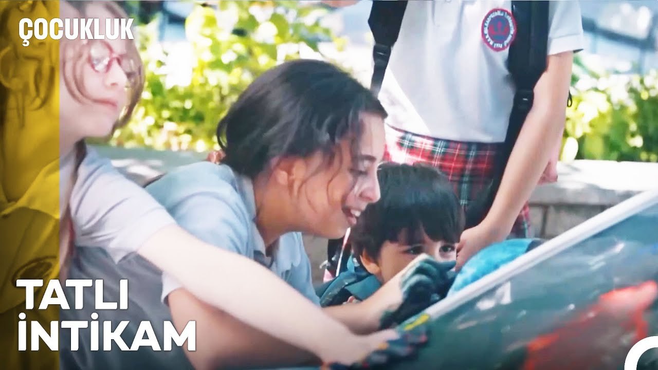 Bizim Çocukların Kahkaha Şelaleri - Çocukluk
