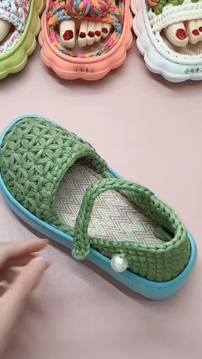 crochet shoes