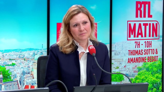 En 8 ans, Marlène Schiappa peut sortir trois essais, deux livres-programme et quatre romans dont un érotique sous pseudo