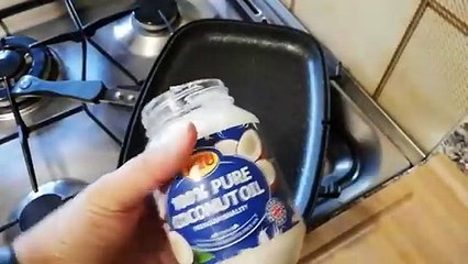 Pancakes di grano saraceno con sciroppo d'acero e mirtilli