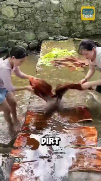 How Chinese people turn palm leaves into shoe insoles #palm #shorts