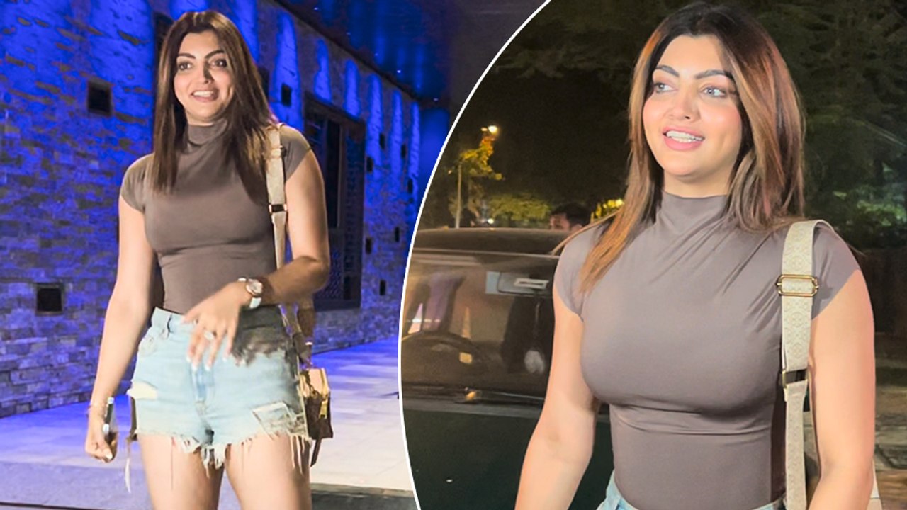 Style Queen Akanksha Puri Wows Fans With Her Latest Fashion Statement