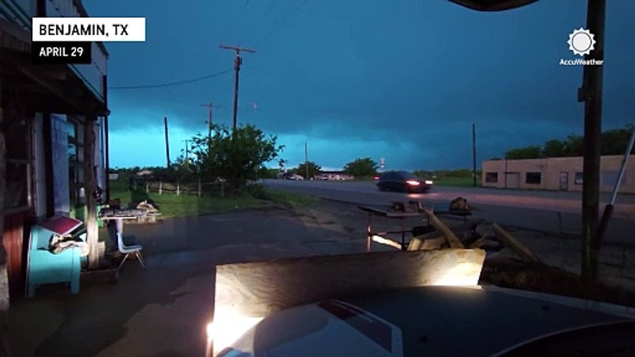 Flooding and hail hit Texas