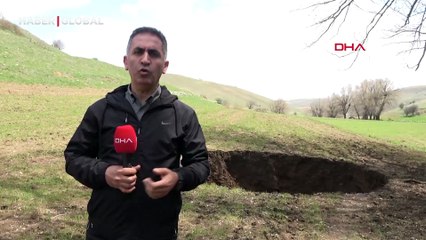 Tarlada 7 metre çapında obruk oluştu