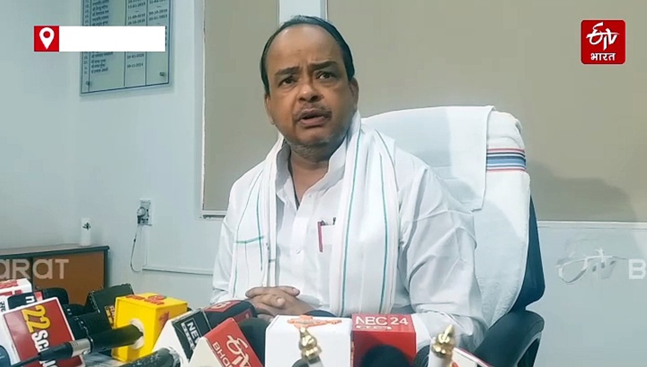 रिम्स निदेशक डॉ राजकुमार के सभी फैसलों को स्वास्थ्य मंत्री इरफान ने बताया असंवैधानिक, कहा-नहीं चलने देंगे नेतागिरी