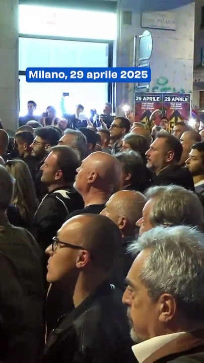 "Duemila in corteo per ricordare Sergio Ramelli: tra saluti romani e tensioni con la Resistenza"