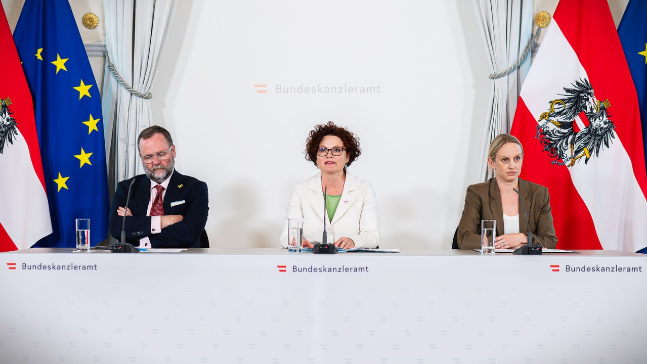 Regierung erhöht Saisonkontingente im Tourismus deutlich