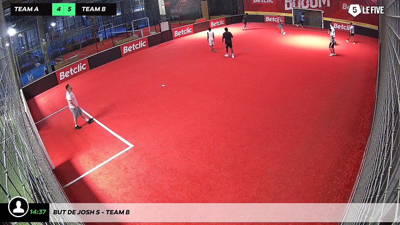 But de Josh S - Team B