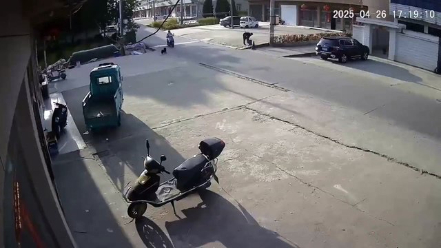 VIDEO: ¡Le chocó! Motociclista falleció al ser atropellada por conductor imprudente