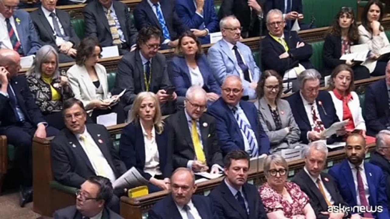 Starmer: attaccati Houthi in Yemen per la sicurezza nel Mar Rosso