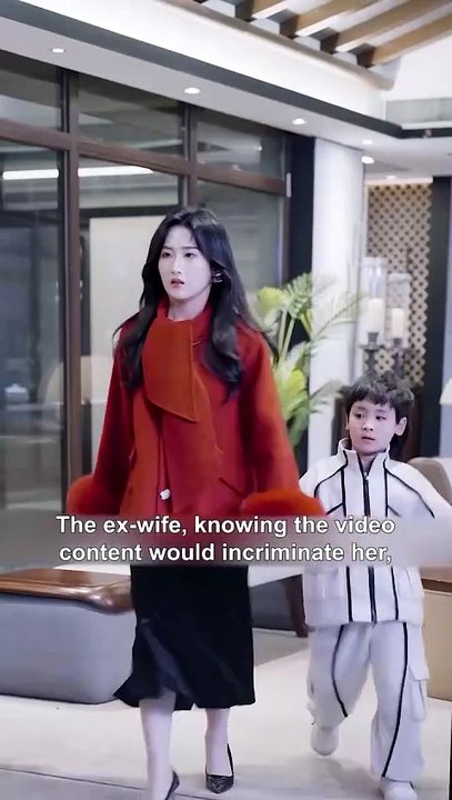 She Endured 6 Years of Abuse—But When She Took Off the Veil at the Banquet, EVERYONE Gasped!