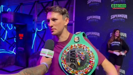 “Rey David” en su PRIMER alfombra | Estadio Deportes