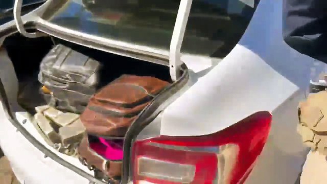 PRF apreende cerca de 300 quilos de maconha em veículo que ostentava placas falsas na BR-277