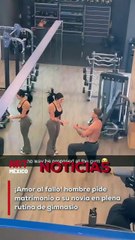 ¡El amor no tiene horario ni lugar! Un hombre demostró su profundo sentimiento por su novia al sorprenderla con una propuesta de matrimonio en medio de su rutina de ejercicios en el gimnasio. El emotivo momento fue capturado y compartido en redes sociales