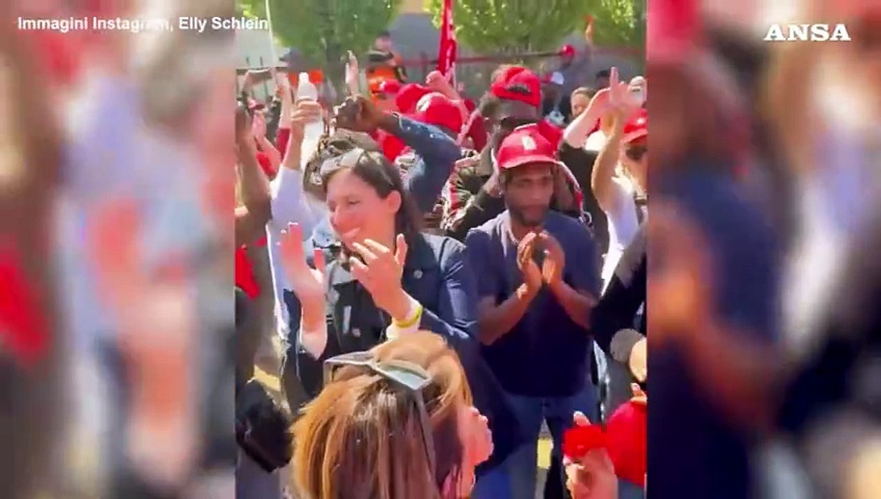 Elly Schlein al presidio dei lavoratori della Giuliani a Forli'