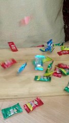 Sour Candy + Sprite = Fizzy Bomb!  Dekho kya reaction aaya jab Sprite milayi... 💥 Try karoge tum bhi? 👀👇