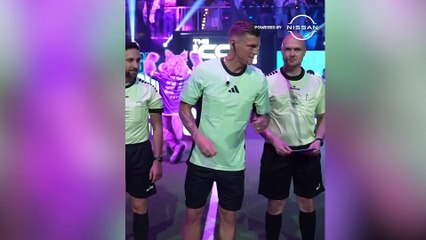 Toni Kroos reaparece en los terrenos de juego... ¡como árbitro!