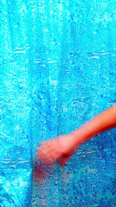 Les difficultés sous la douche pendant la grossesse 🚿🤰 #grossesse #viedemaman #shorts #shorts