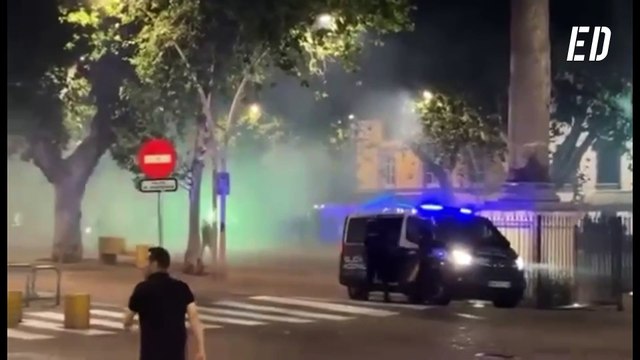 Batalla campal entre ultras del Betis y Fiorentina