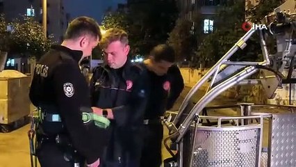 Evde uykuya dalan alzaymır hastası yaşlı adam polisi alarma geçirdi
