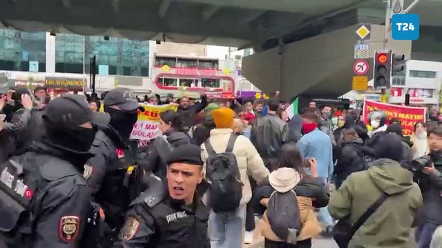 İstanbulda 1 Mayıs: Şişli’de Taksim’e yürümek isteyen vatandaşlar polis tarafından ablukaya alındı