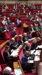 Messieurs et Mesdames les Retraîtés - Lapsus hilarant d'Agnès Buzin à l'Assemblée Nationale