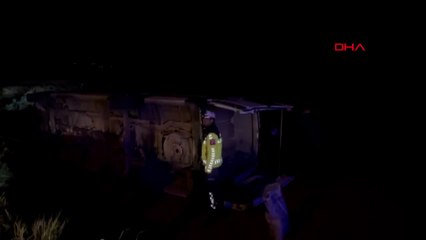 Feci kaza: Yolculara para üstü verirken şarampole yuvarlandı!
