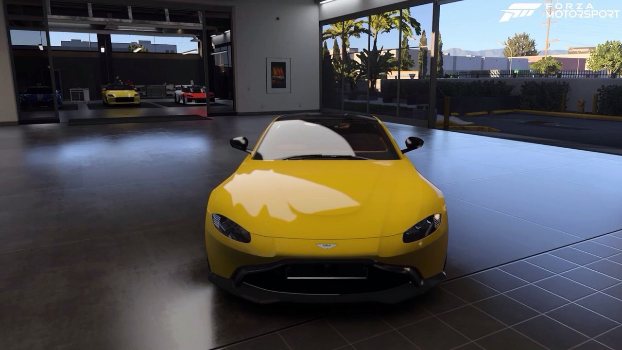 Racing in Free Play With a 2019 Aston Martin