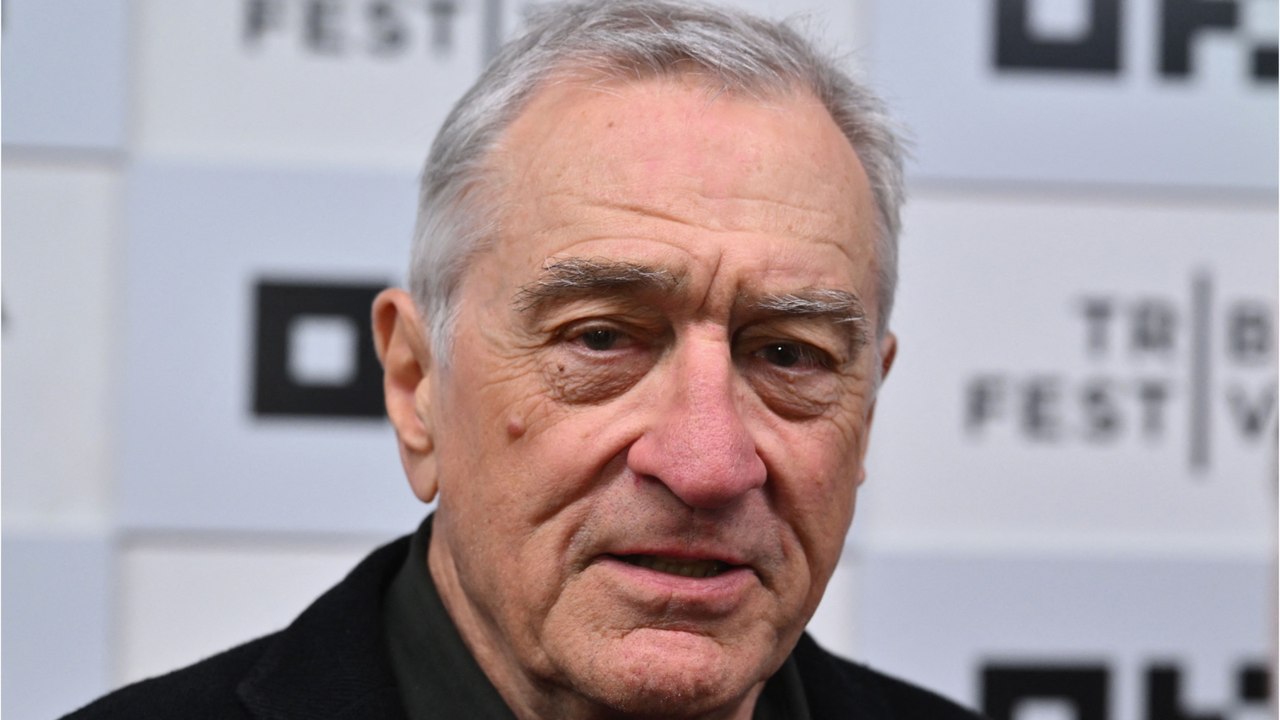 GALA VIDEO - Robert de Niro réagit après le com...