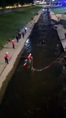 Robó una moto, se tiró al río y casi se ahoga durante la persecución