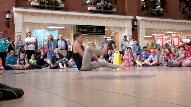 22)_Musique Warm Water. Genre. Hip-hop et rap. Humeur _ Calme. Artiste. Underbelly