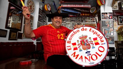 Muere Manolo el del Bombo, el más icónico de los seguidores de 'La Roja'