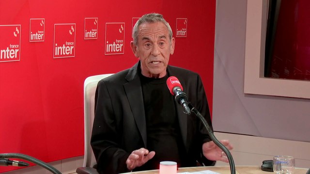 Thierry Ardisson , submergé par l'émotion, fond en larmes sur France Inter face à Léa Salamé en évoquant le livre écrit par Nicolas Demorand: Il m'a explosé!