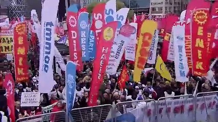 Özgür Özel 1 Mayıs'ı İstanbul'da kutladı: ''Bir an önce sendikalara üye olun''