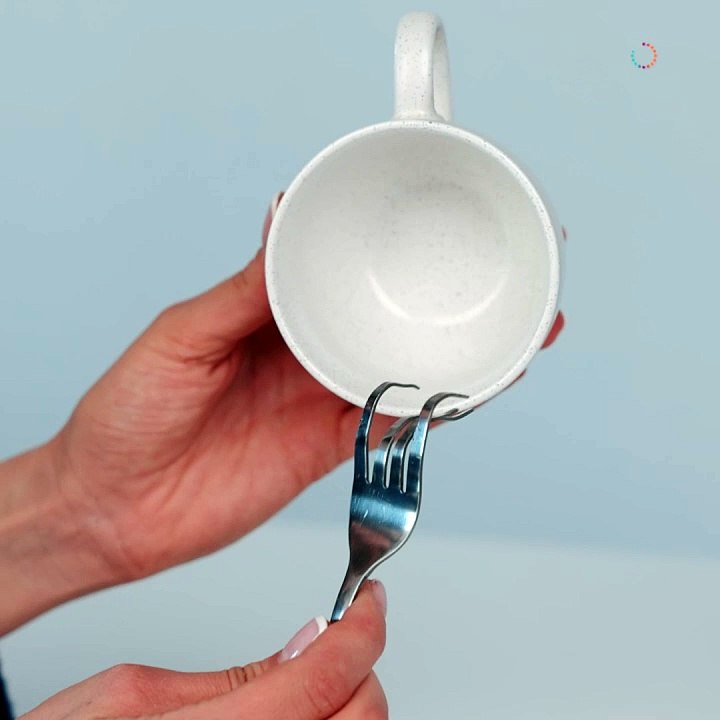 Coffee and candy fusion with floating cup hack ☕🍭