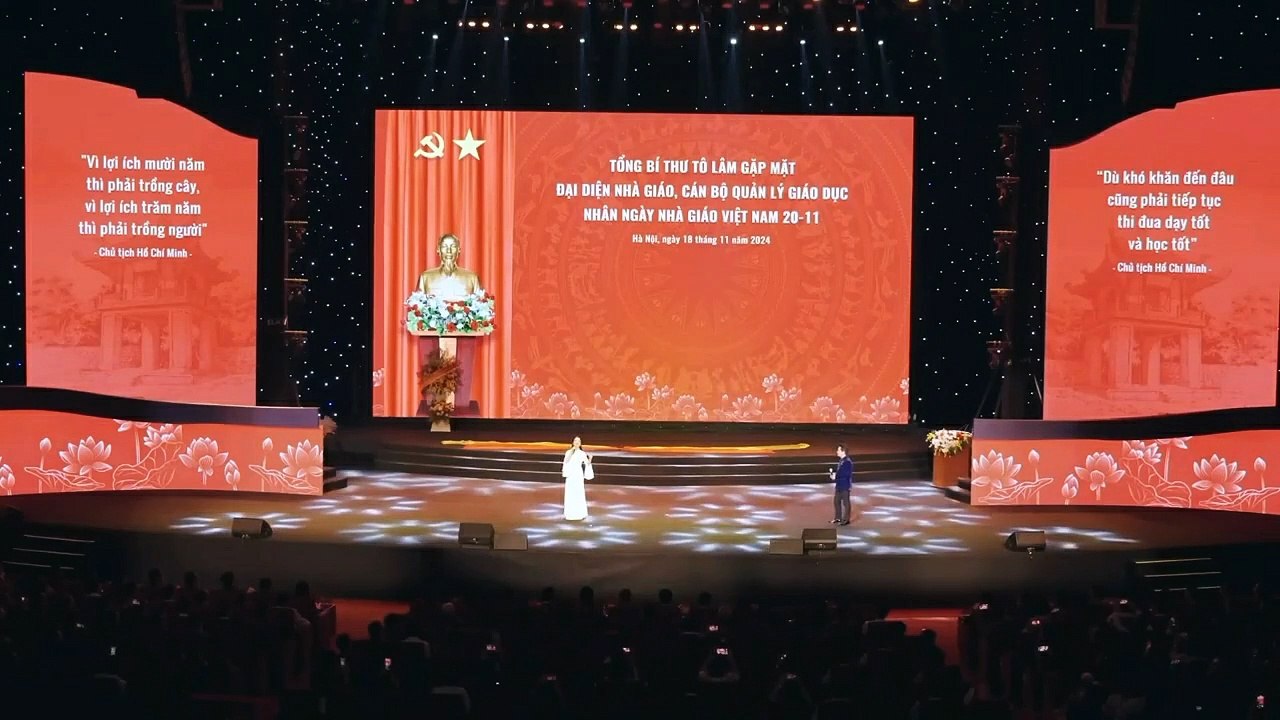 Xuân Quê Tôi - Cẩm Ly (HTV Tết 2020)