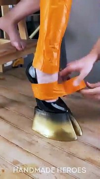 HORSE SHOE. 👠🐴 Creative shoes #diy #crafts #shoes