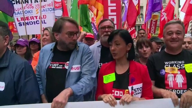 Miles de manifestantes claman en Barcelona por proteger las conquistas laborales