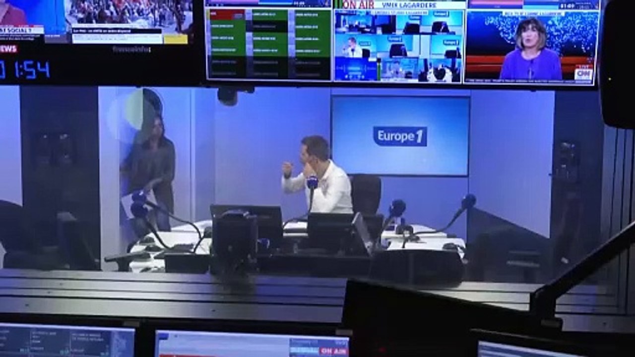EXTRAIT - La France Insoumise accusée de transformer la fête des travailleurs en un évènement islamogauchiste.