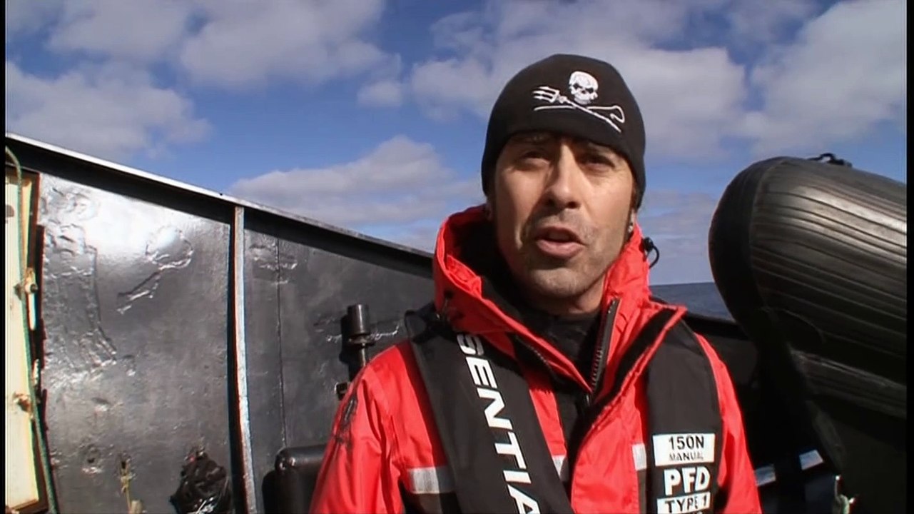 Whale Wars S02e08 Schweres Geschütz