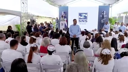 Raquel Peña entrega el Materno Infantil
