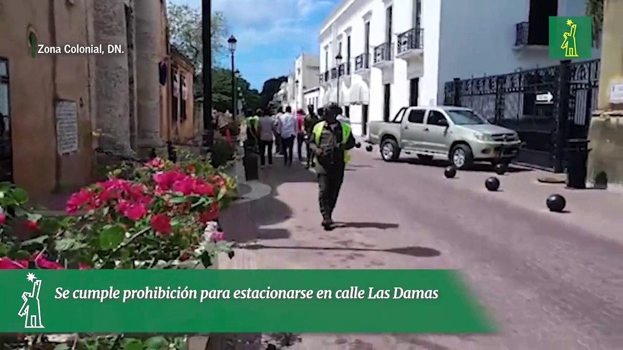 Se cumple prohibición para estacionarse en calle Las Damas
