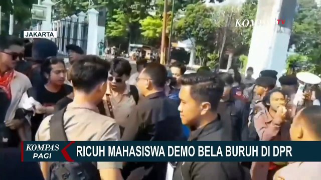 Unjuk Rasa Hari Buruh Ricuh di Gedung DPR, Polisi Semprotkan Air Bubarkan Massa